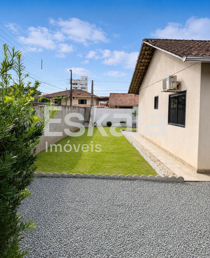Casa Semimobiliada Com 02 Dormitórios Vila Lenzi - Jaraguá Do Sul