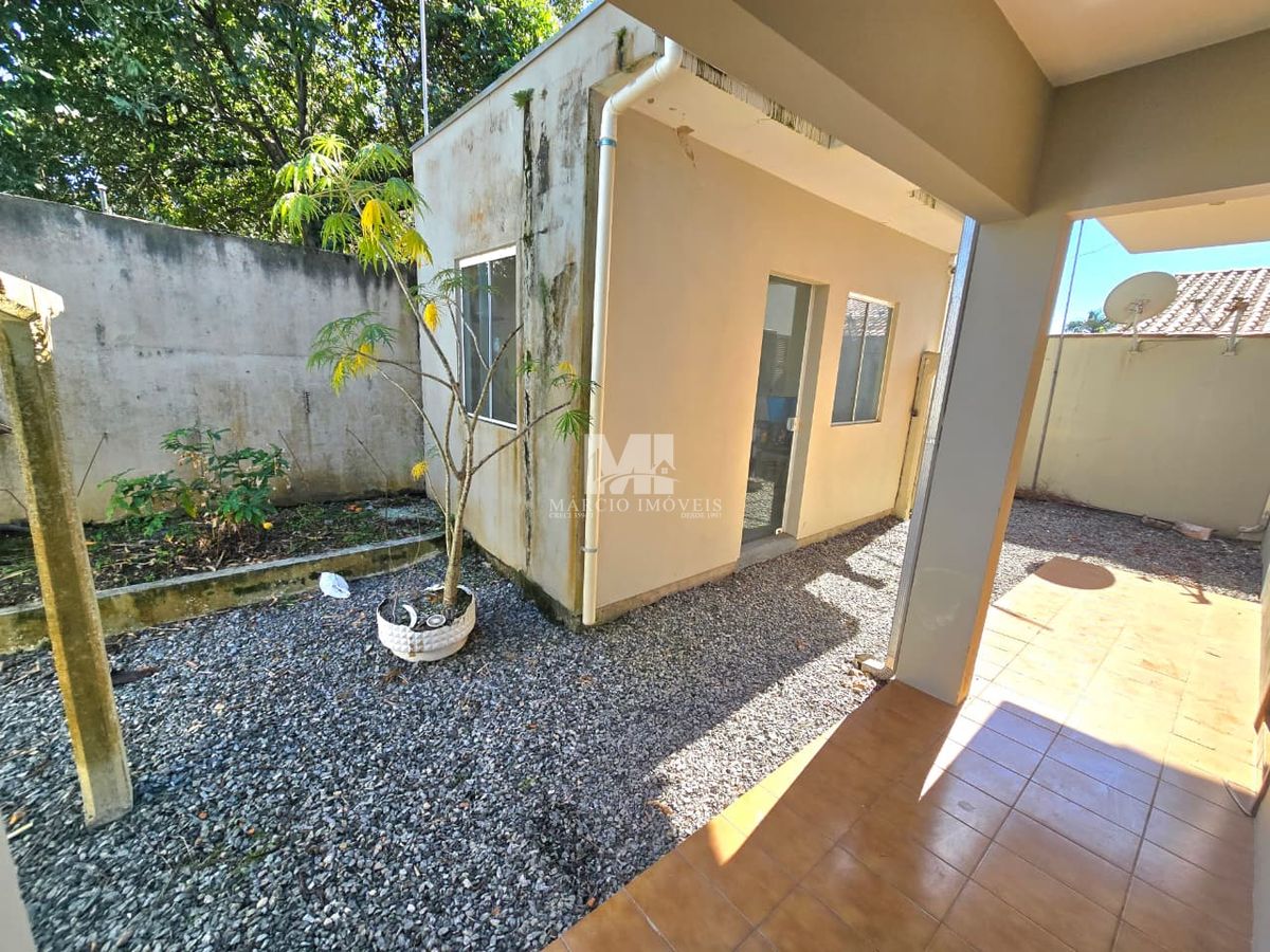 Casa no Centro de Barra Velha próximo a praia