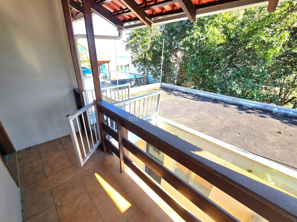 Casa no Centro de Barra Velha próximo a praia