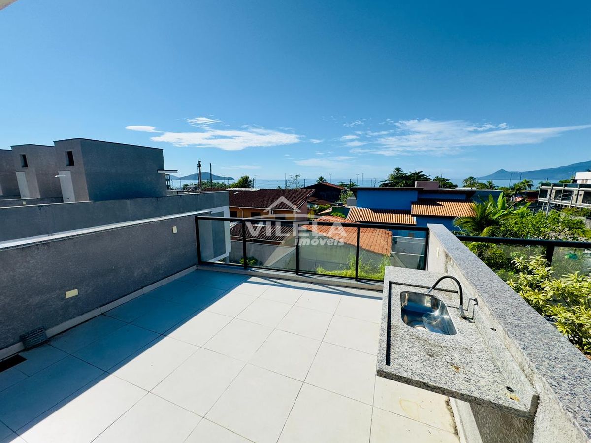Tríplex no bairro massaguaçu-caraguatatuba-sp