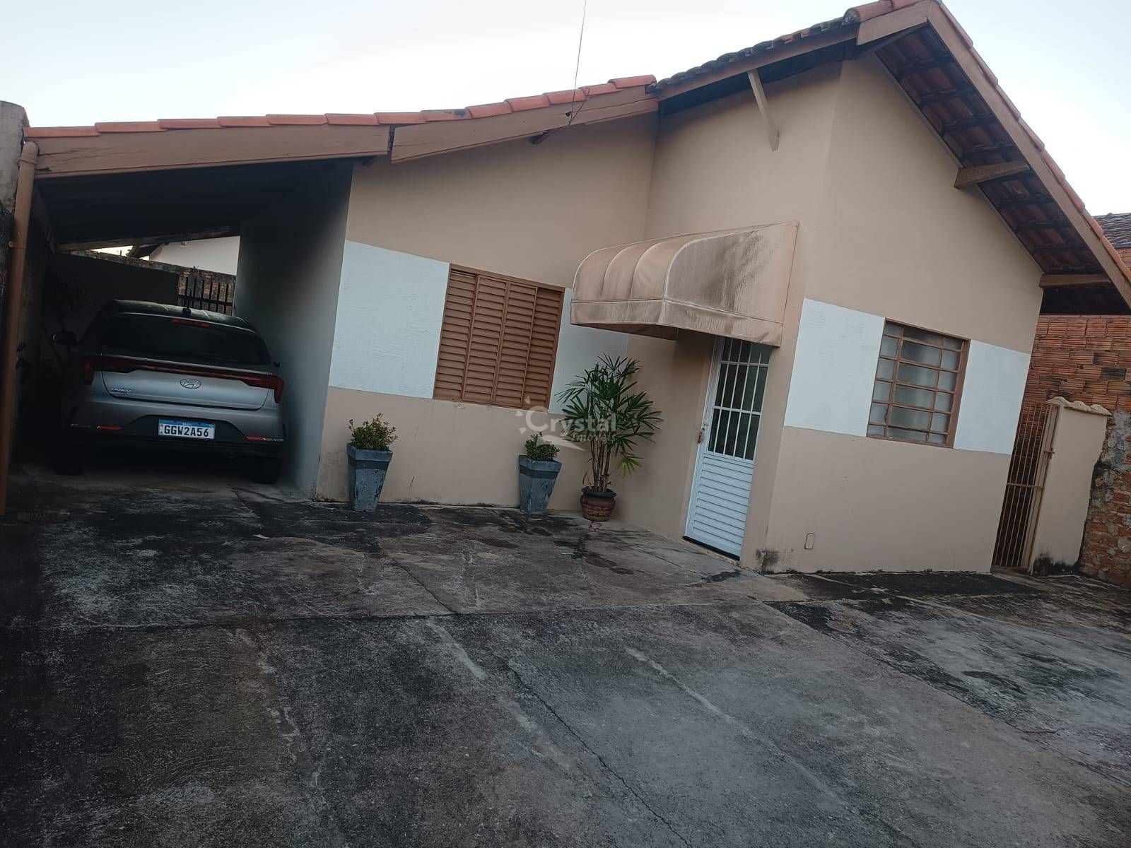 Casa com 2 Quartos, Lavanderia Coberta e Quintal nos fundos à Venda em Avaré I. Foto 2