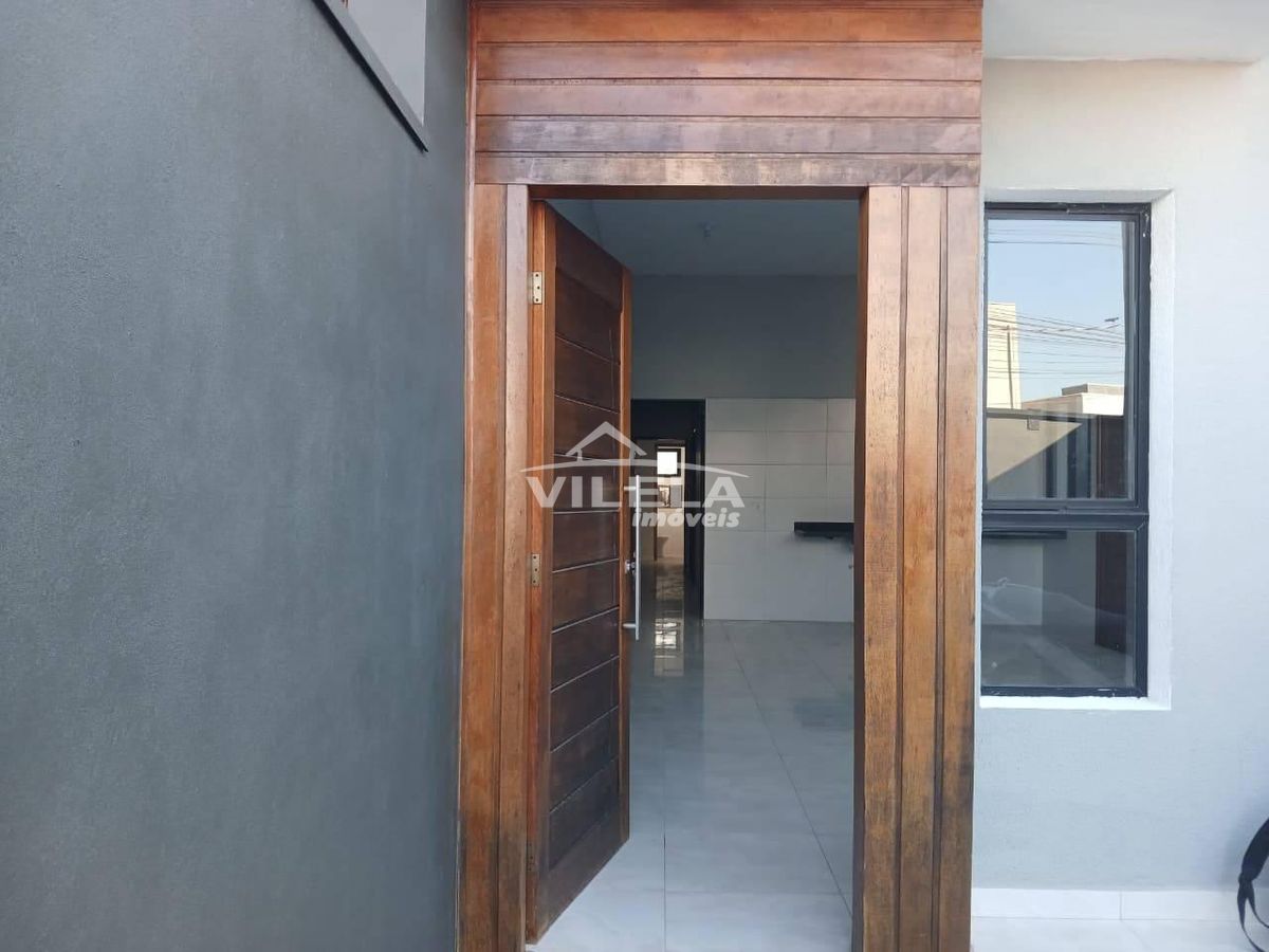 Casa Moderna com 3 Dormitórios-Ótima Localização no Bairro Morro do Algodão -Caraguatatuba-Sp!!!