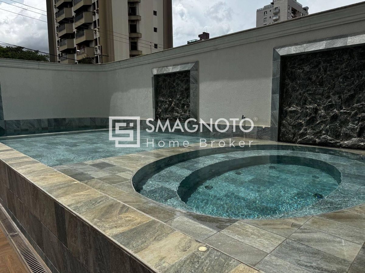 Apartamento com Varanda Gourmet e Vista Privilegiada no Bairro São Judas