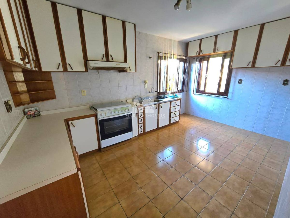 Casa no Centro de Barra Velha próximo a praia