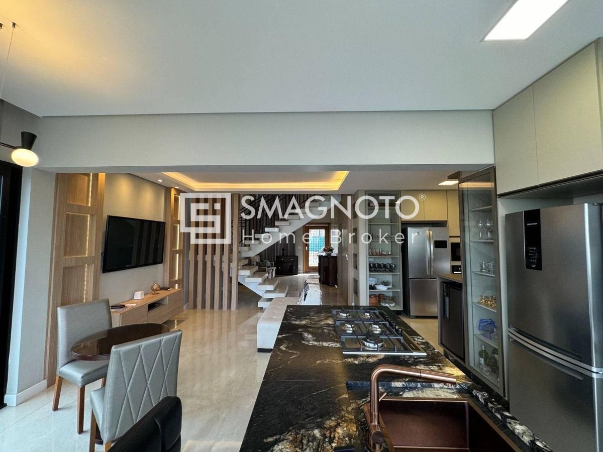 Sobrado com 3 dormitórios à venda, 218 m² por R$ 2.250.000,00 - Residencial Villa D’Aquila - Piracicaba/SP