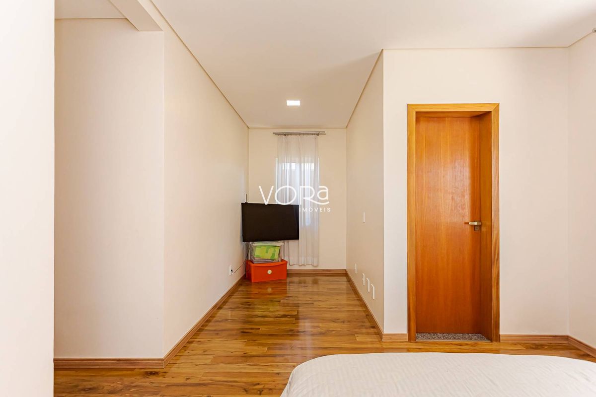Casa, 3 quartos, 220 m² - Foto 44
