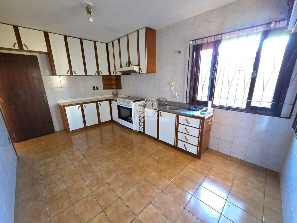 Casa no Centro de Barra Velha próximo a praia