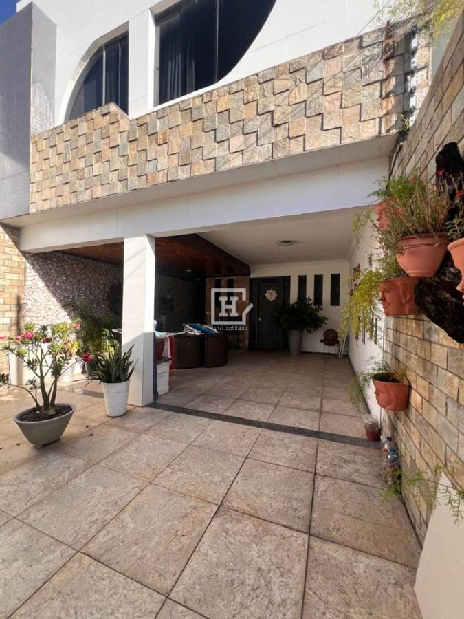 Casa com 4 quartos à Venda, Suíssa - Aracaju