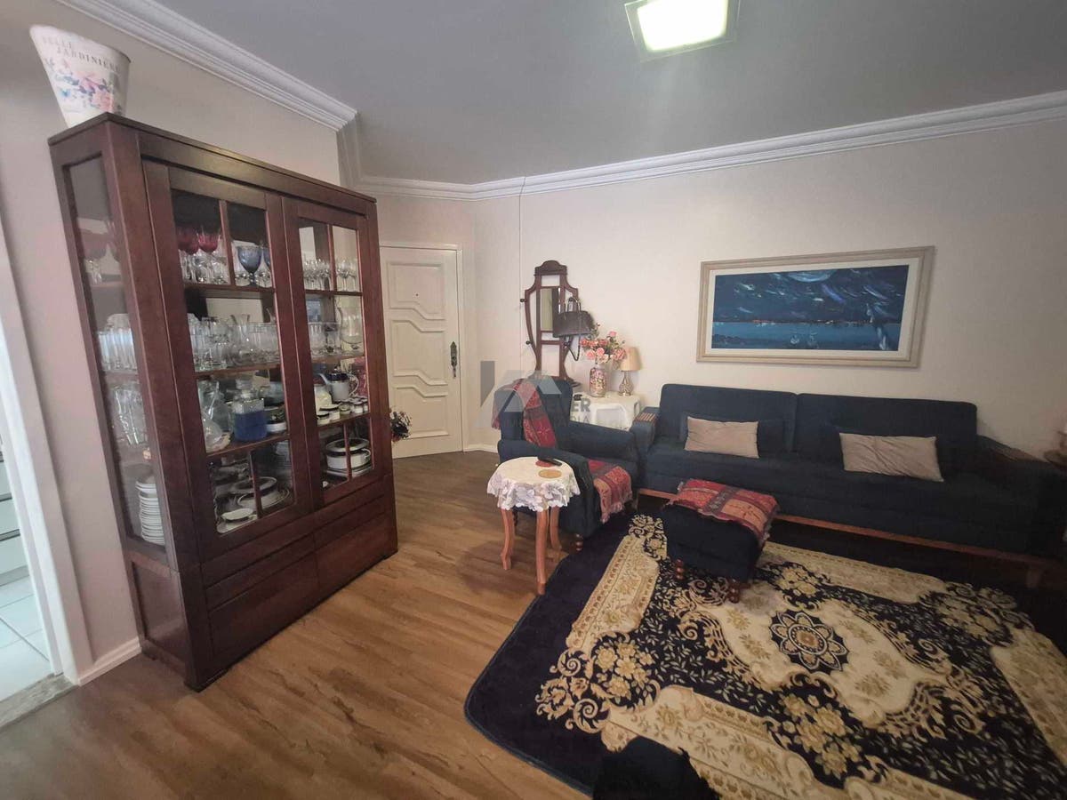 Apartamento de 3 dormitorios para venda no itacorubi