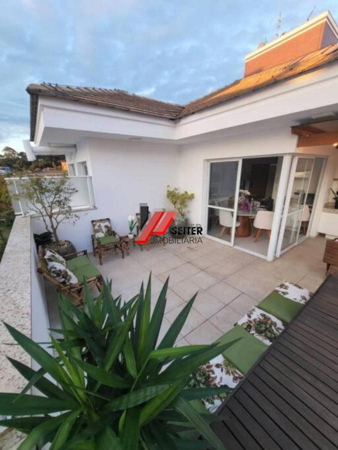 Cobertura à venda em Ponta das Canas Florianópolis