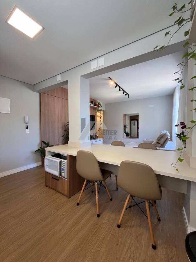Apartamento com 2 quartos, Centro - Florianópolis