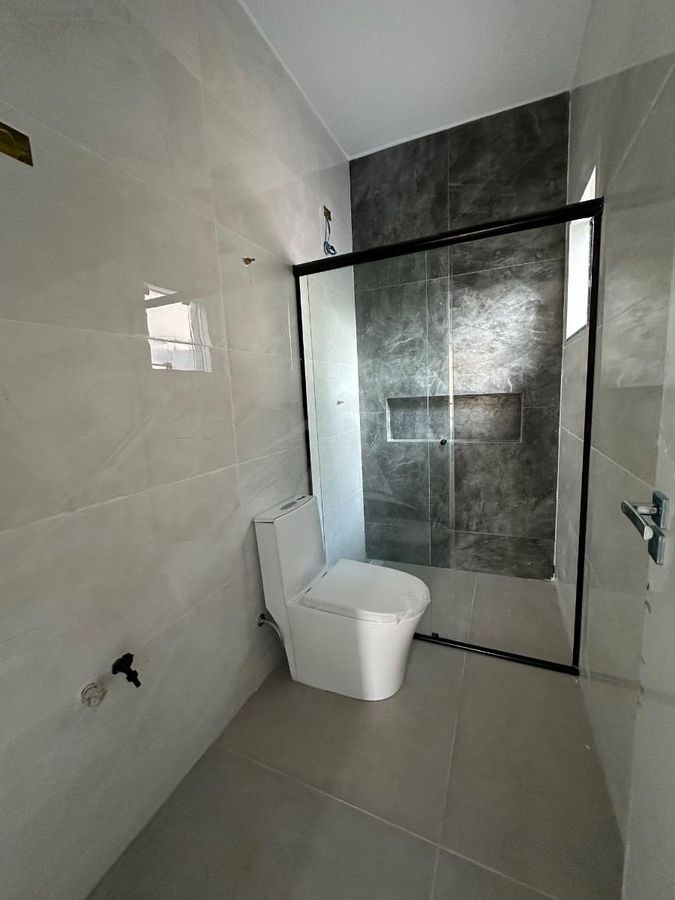 Casa, 3 quartos sendo 1 suíte, centro