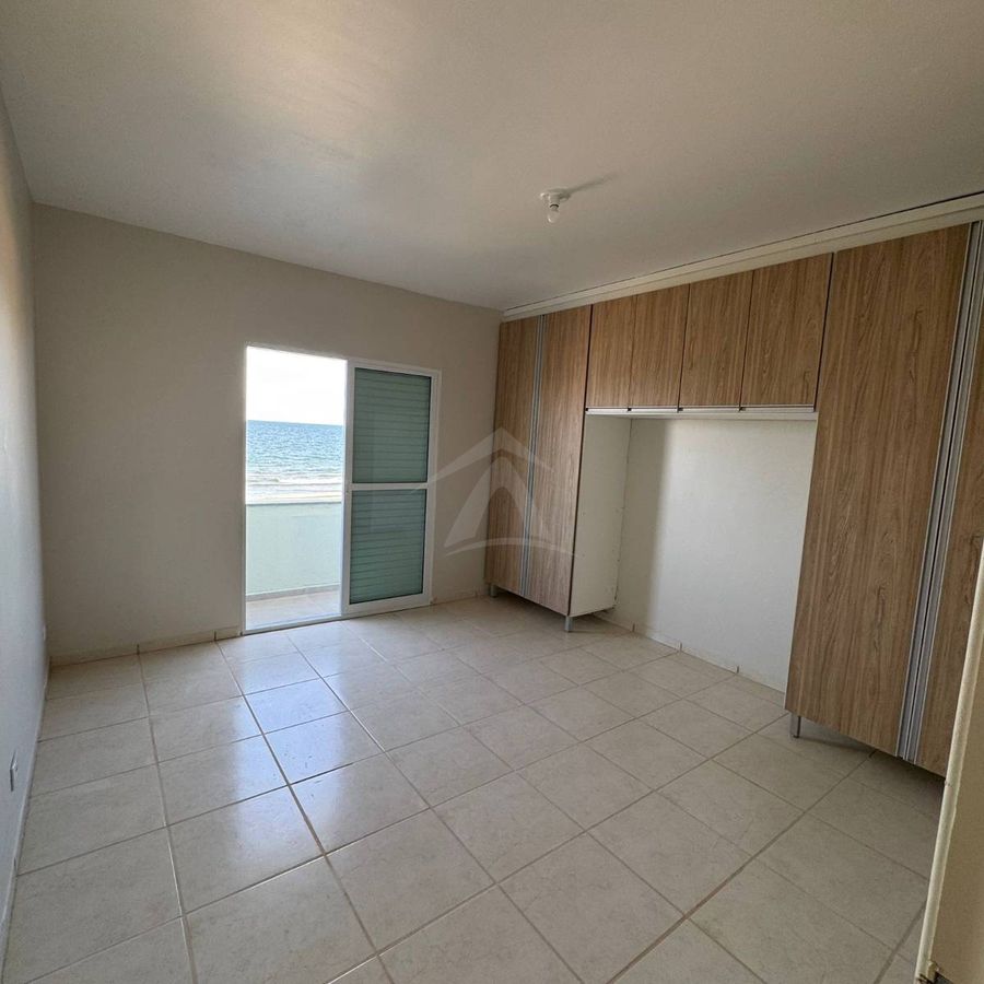 Casa pé na areia, 5 quartos, 3 pavimentos, bal cambijú