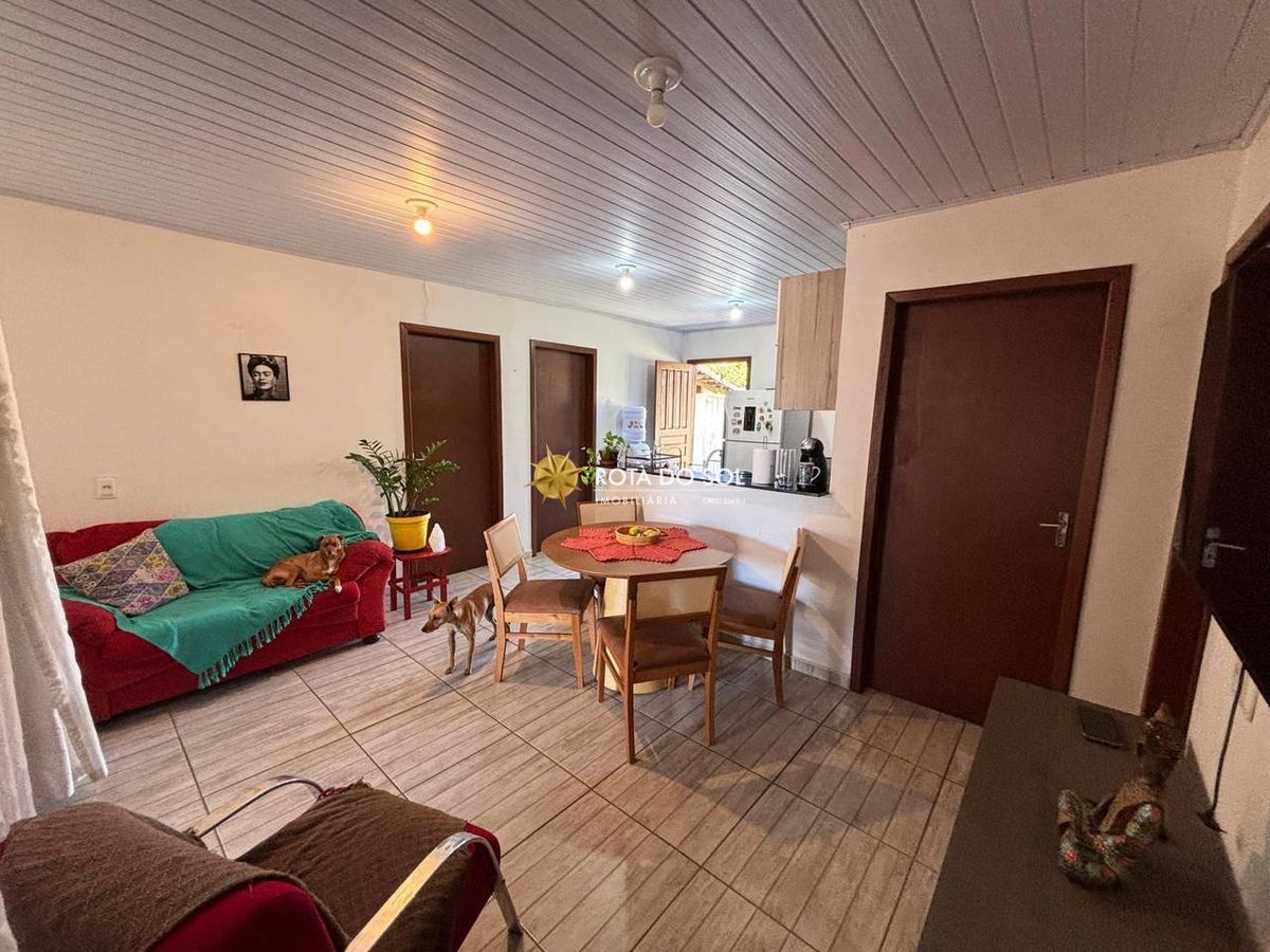 Casa 4 Dormitórios Praia de Bombas Bombinhas SC - 8