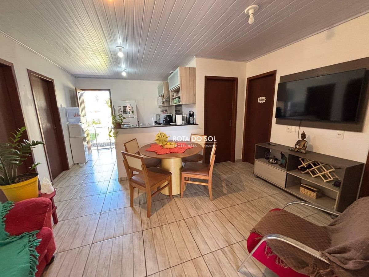 Casa 4 Dormitórios Praia de Bombas Bombinhas SC - 10