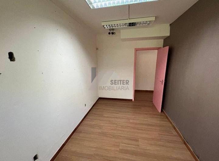 Sala comercial 94m para locação na carvoeira florianopolis