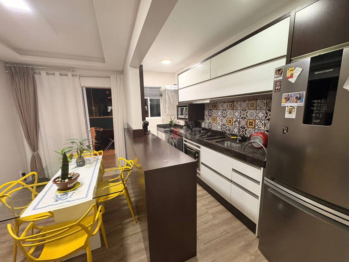 Apartamento Térreo Semimobiliado Próximo da Weg II