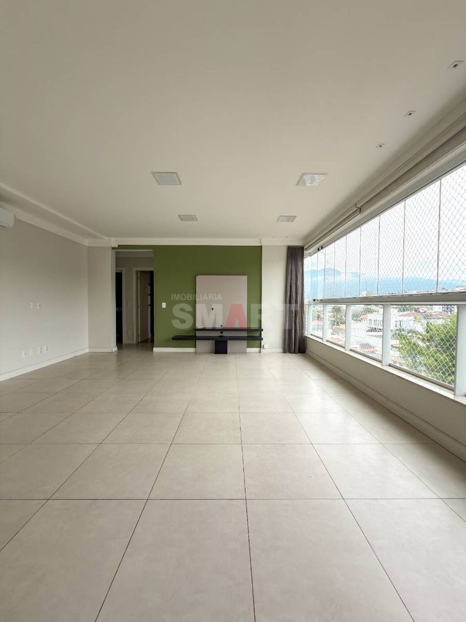 Apartamento no Centro com 1 Suíte + 2 Quartos Prédio Completo