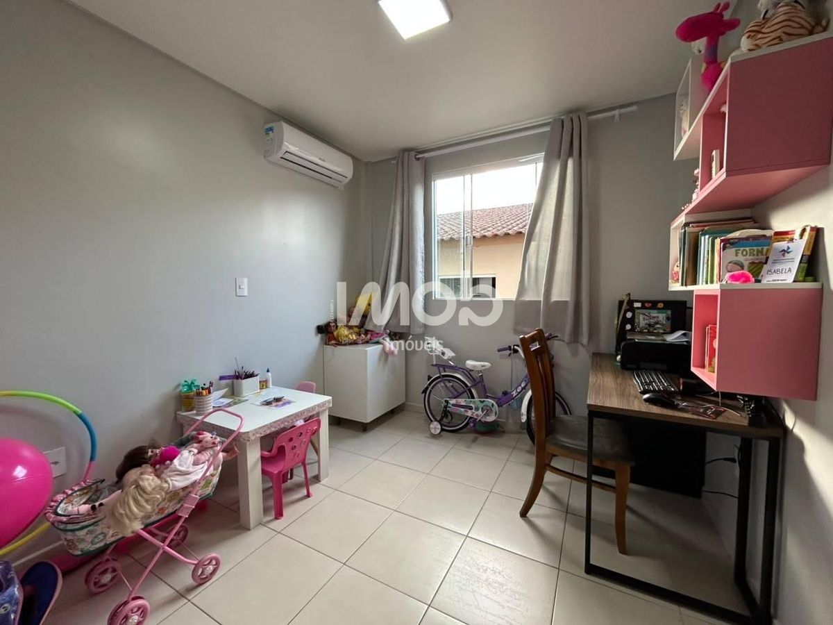 Apartamento com suíte + 2 quartos, rau