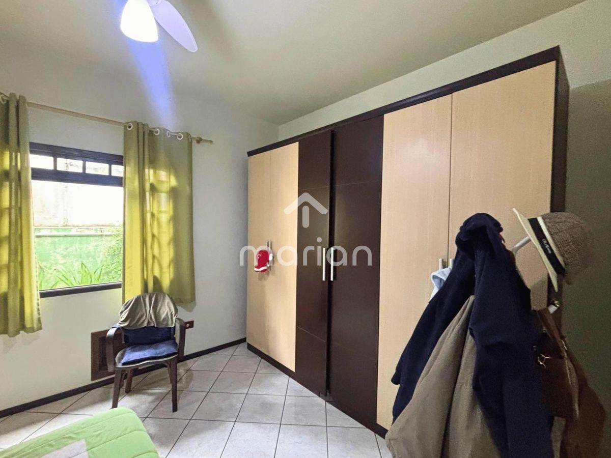 Casa a 600m da praia com 3 quartos, Praia Grande - Penha