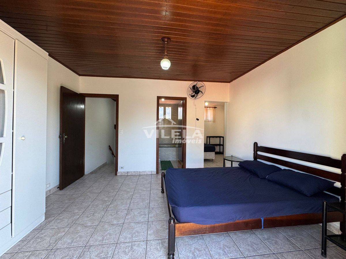 Casa Assobradada com Quintal Amplo e Vista para o Mar no Bairro Capricórnio – Caraguatatuba/Sp