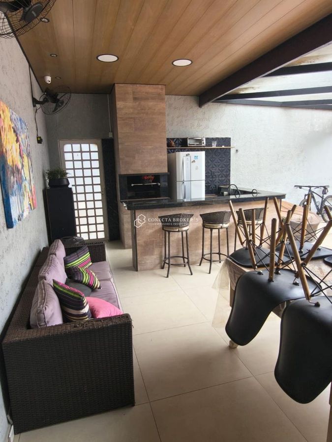 Casa, 3 quartos, 225 m² - Foto 3