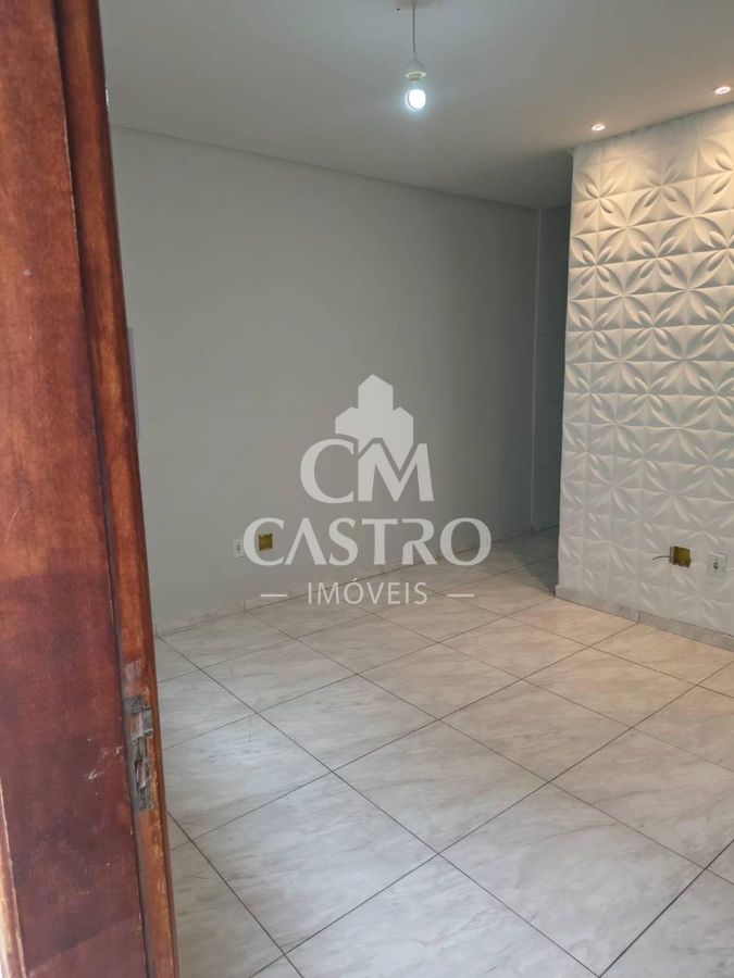 Sobrado 2 quartos em Parque Guaianazes, São Paulo. Padrão simples e funcional. 65m²