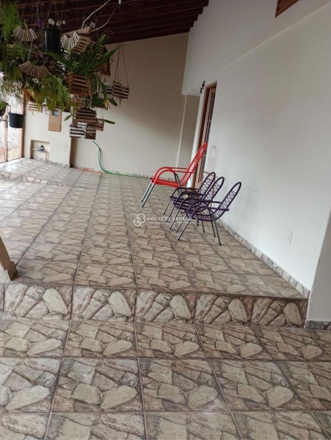 Casa, 3 quartos, 224 m² - Foto 1