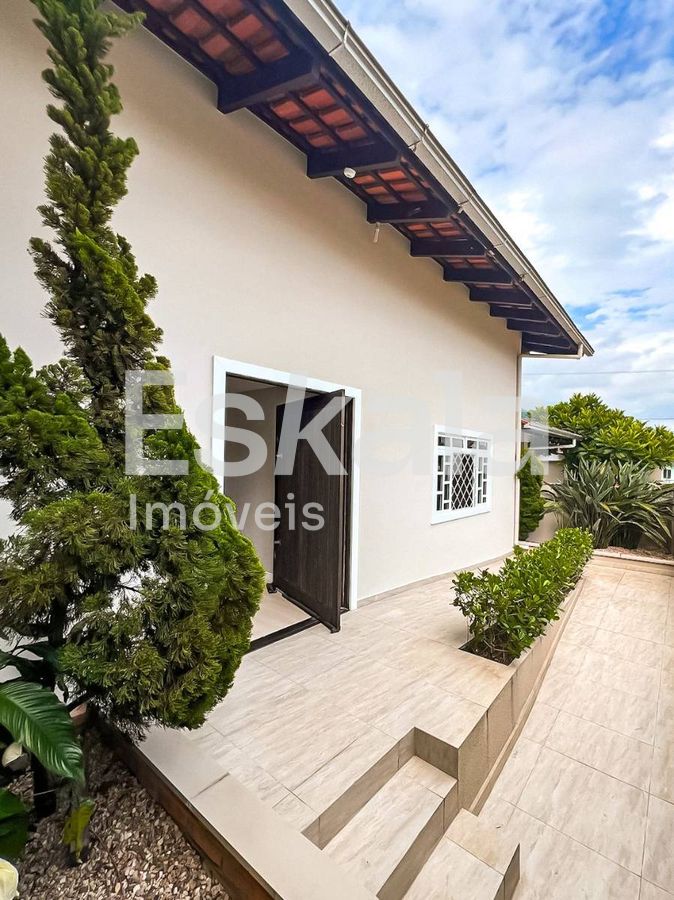 Casa Residencial Contendo 02 Suítes + 02 Vagas de Garagem, Amizade, Jaragua do Sul
