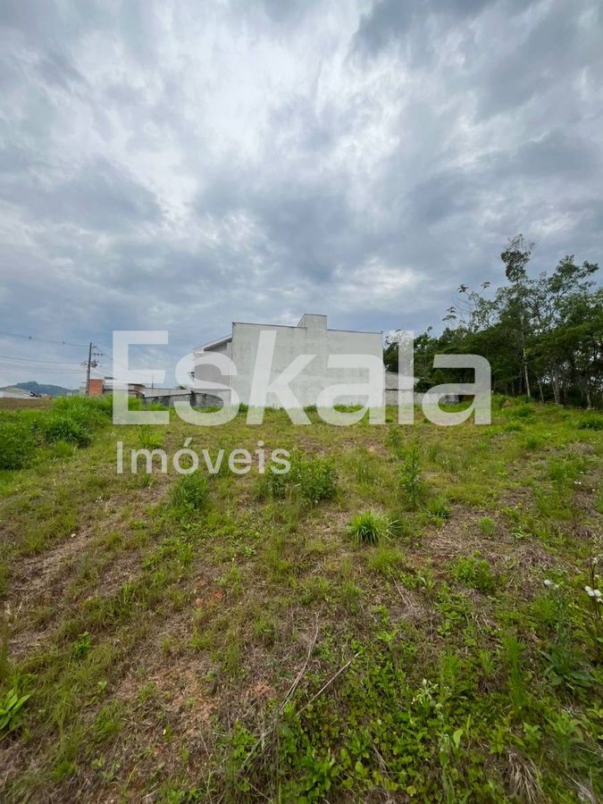 Terreno á venda com 440,83m² Três Rios do Norte, Jaraguá do Sul