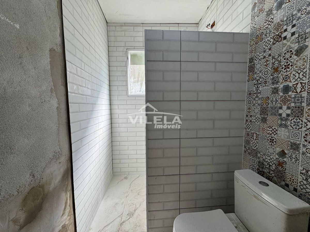 Casa à poucos metros da praia bairro porto novo-caraguatatuba-sp