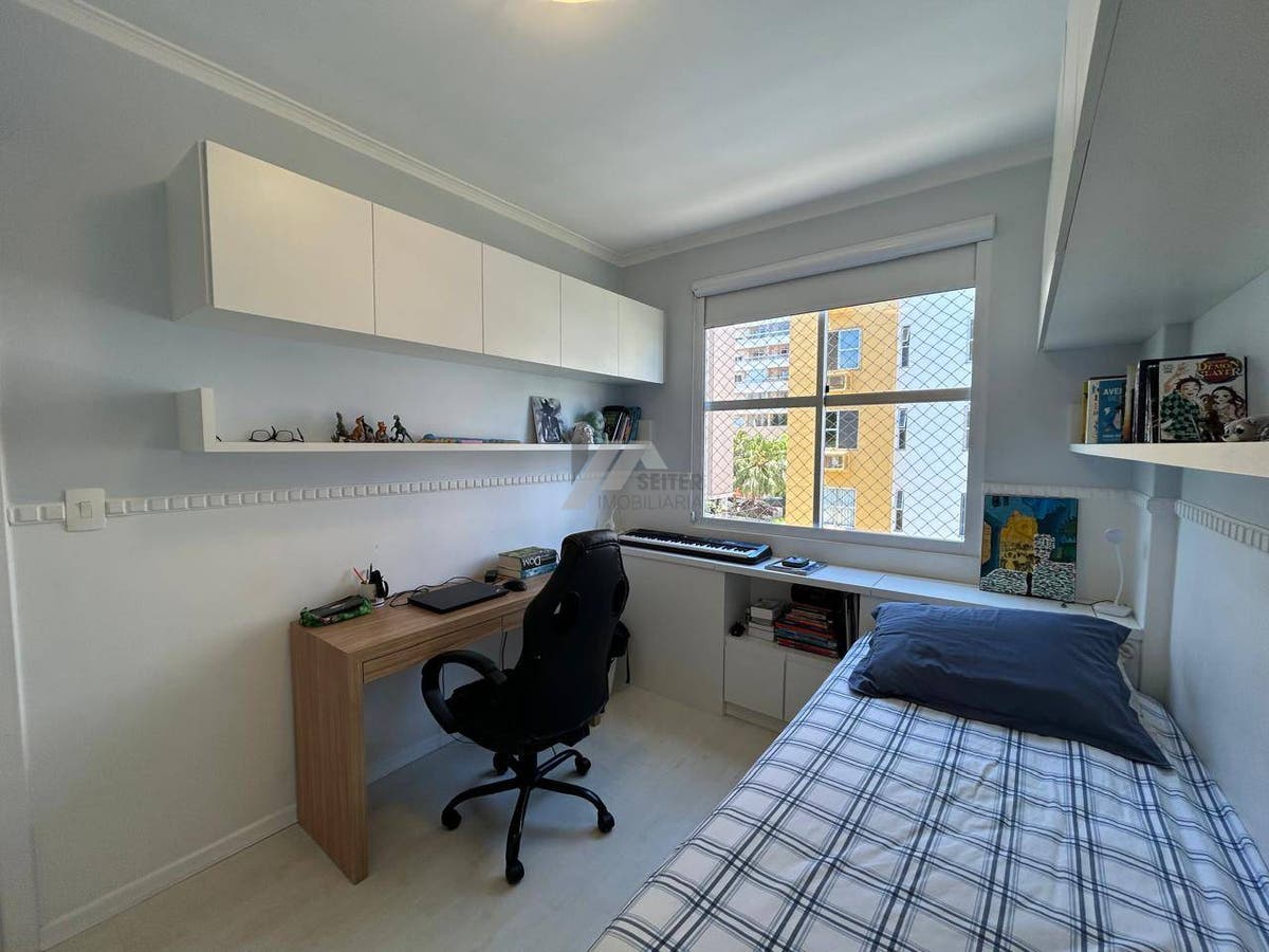 Apartamento com 3 dormitórios para a venda no Itacorubi