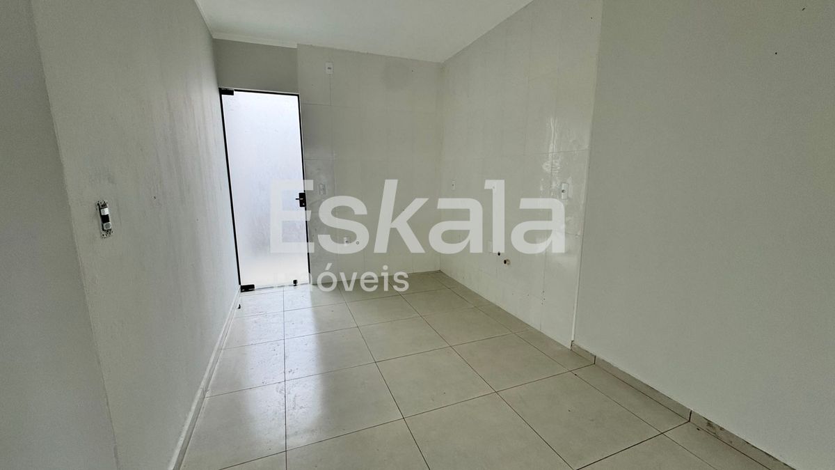 Casa Geminada Com 02 Quartos Avaí - Guaramirim