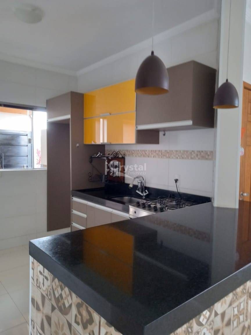 Casa com 1 Suíte, 2 Quartos e Cozinha Americana Toda Planejada à Venda no Bairro Avaré I - Avaré. Foto 2
