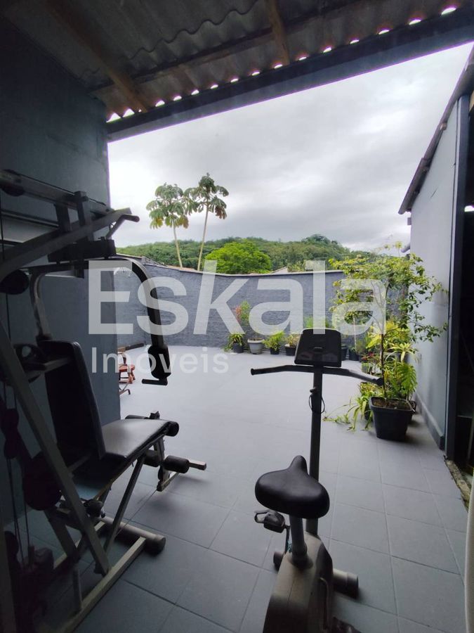 Casa com 04 quartos, sendo 02 suítes tifa martins - jaraguá do sul