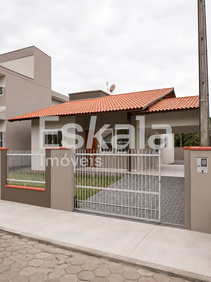 Casa Com 01 Suíte + 01 Quarto Rau - Jaraguá Do Sul