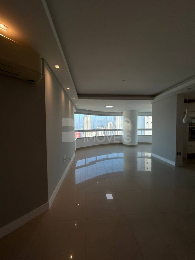 Apartamento de 3 quartos, 159m² no bairro Centro, em Balneário Camboriú | Eu Corretor
