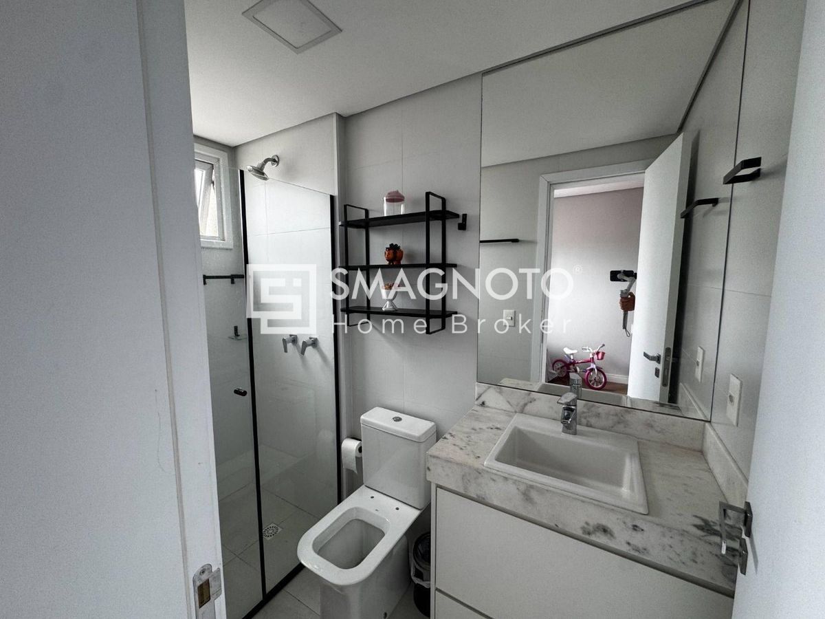 Apartamento com Varanda Gourmet e Vista Privilegiada no Bairro São Judas