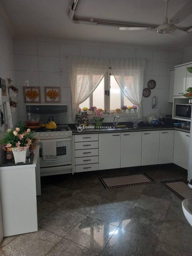 Casa, 3 quartos, 260 m² - Foto 27