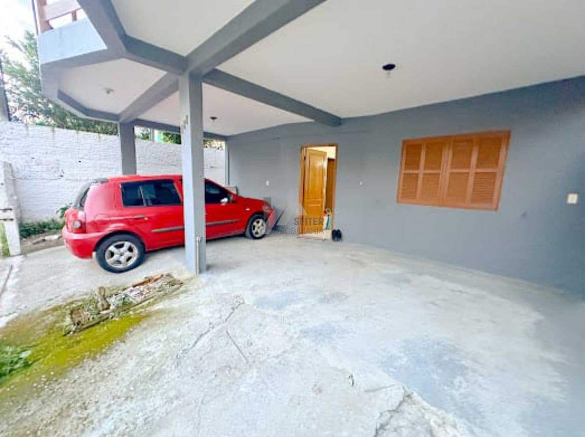 Casa de 5 dormitórios para Venda na Cachoeira do Bom Jesus- Florianópolis