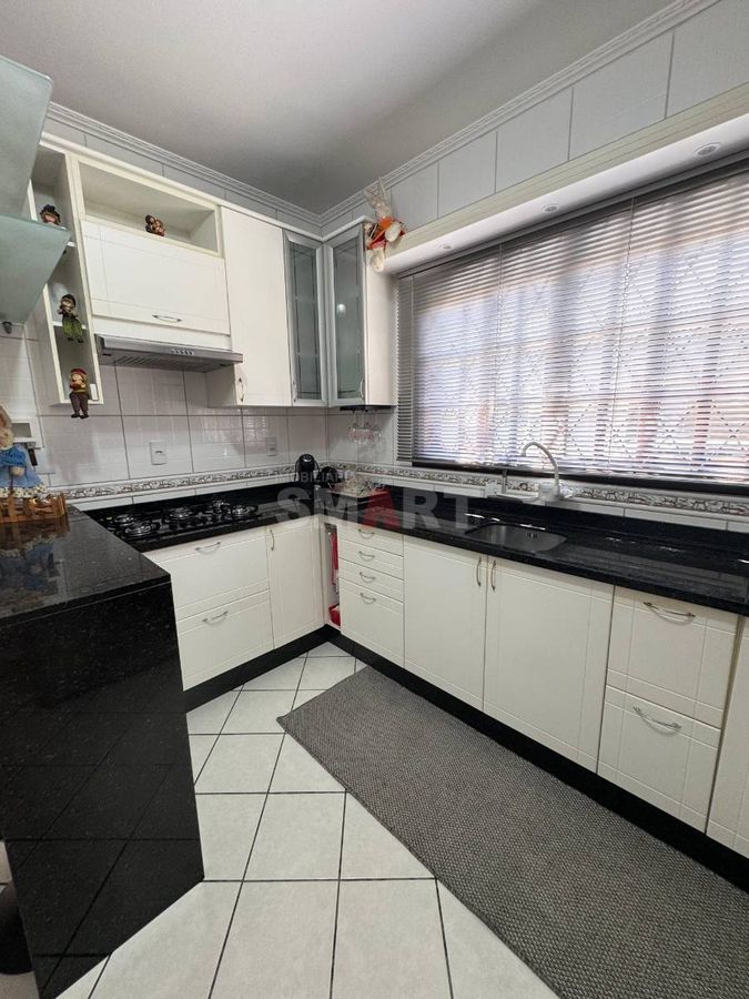 Terreno com 924,27m² com 2 Casas e Piscina no Bairro Vila Lenzi (Avalia Permuta)