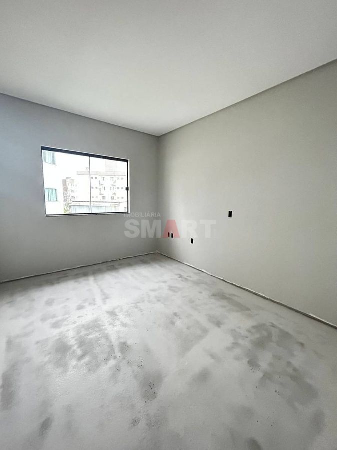 Geminado Duplex Suíte + 2 Quartos no bairro Amizade