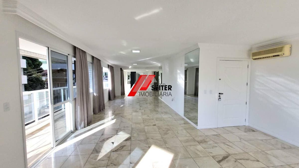 Apartamento a venda na Beira Mar Norte de Florianópolis