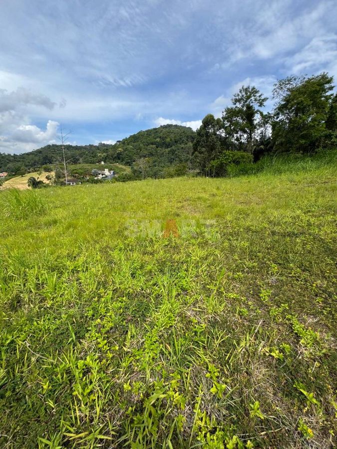 Terreno de 325,74m² na Barra do Rio Cerro