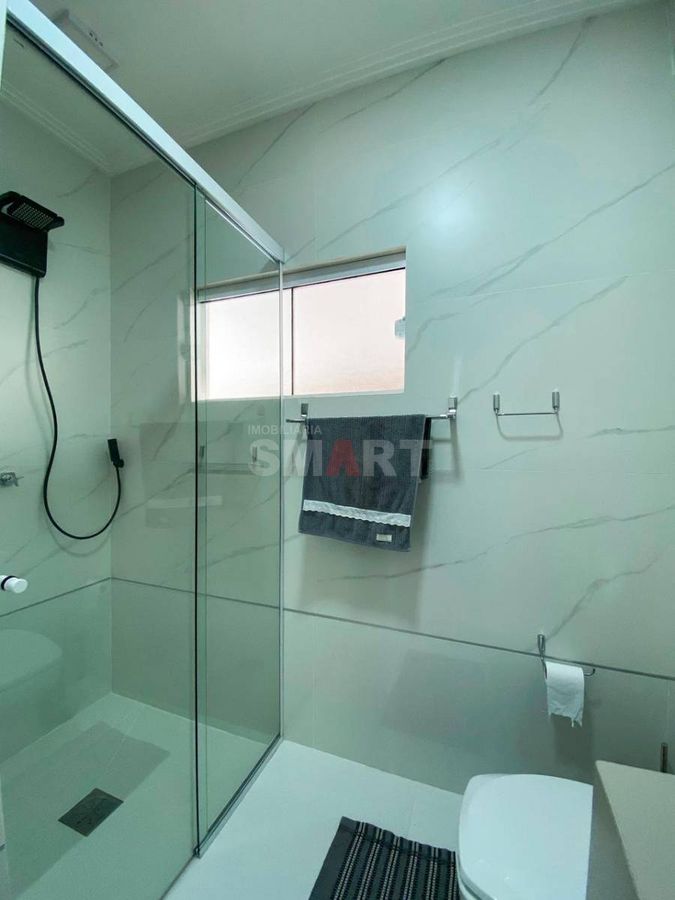 Casa à Venda no Amizade com Terreno de 396m²