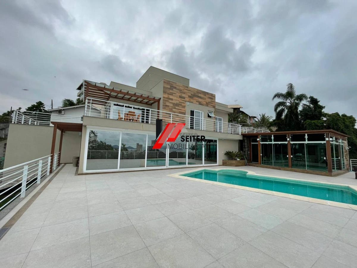 Casa a venda agronômica Florianópolis