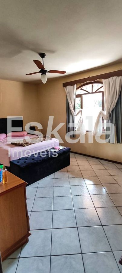Casa Residencial Com 03 Dormitórios, Localizada no Bairro Vila Lalau, Jaragua do Sul