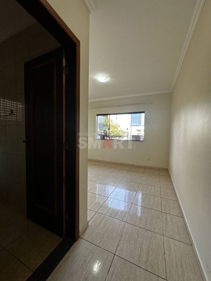 Casa Semimobiliada Suíte + 02 Dormitórios em Três Rios