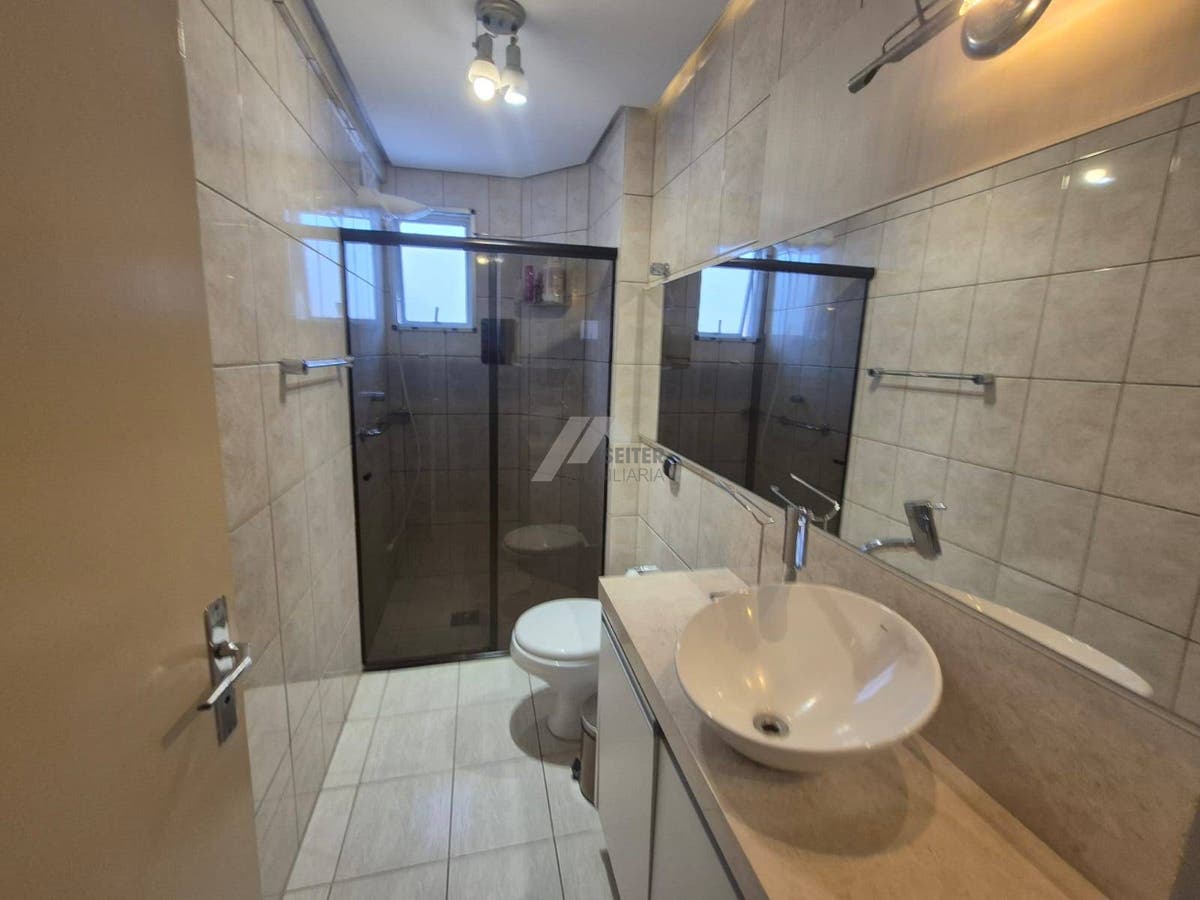 Apartamento com 2 Dormitórios Semimobiliado para Locação no Itacurubi