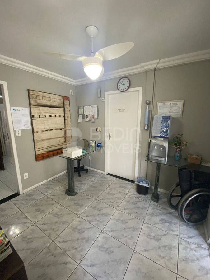 Sala Comercial de 350m² no bairro Centro, em Balneário Camboriú | Eu Corretor